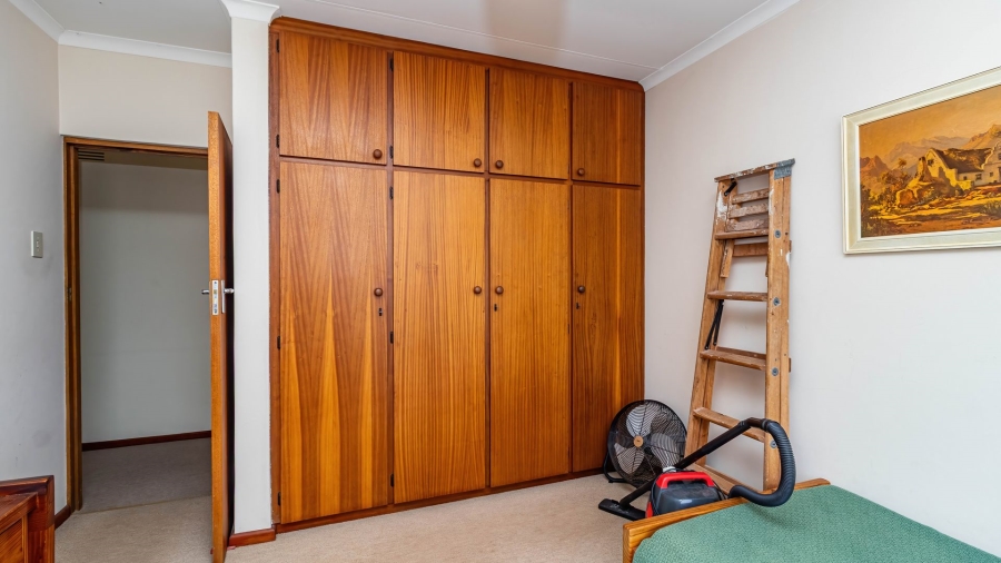 4 Bedroom Property for Sale in Bayview Western Cape